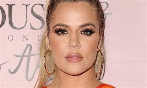 khloe kardashian haare|Khloe Kardashian Unveils New Hair Color and Buzz。